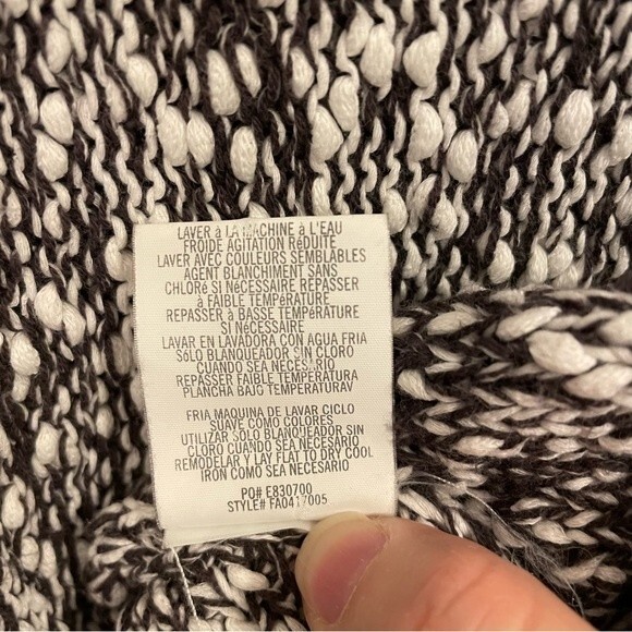 O’Neill Oversized Striped Knit Sweater Women’s XS/S Gray Multicolor Boho Top - Picture 14 of 14